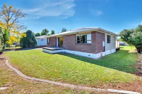 Photo of property in 30 Sutton Crescent, Papakura, 2110