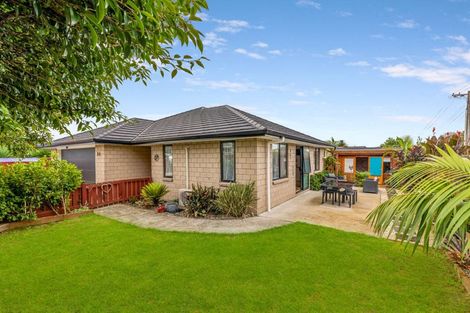 Photo of property in 22 Colombo Road, Waiuku, 2123