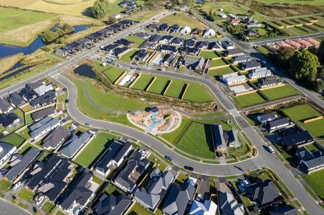 Photo of property in 21 Paradise Way, Halswell, Christchurch, 8025