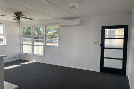 Photo of property in 26 Martin Road, Manurewa, Auckland, 2102