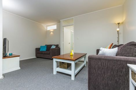 Photo of property in 14/18 Parr Terrace, Castor Bay, Auckland, 0620