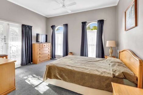 Photo of property in 87 Queen Street West, Levin, 5510