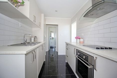 Photo of property in 114 Coxhead Road, Wattle Downs, Auckland, 2103