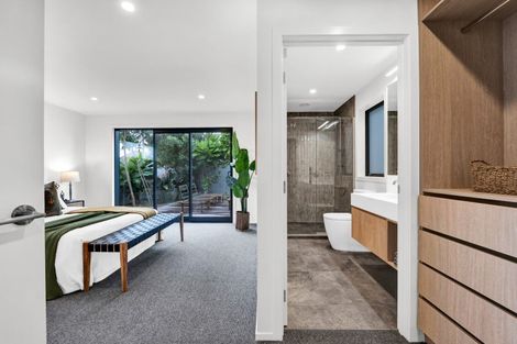 Photo of property in 7c Strandon Place, Strandon, New Plymouth, 4312