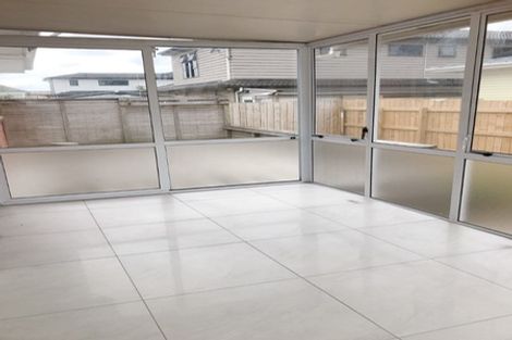 Photo of property in 32 Landon Avenue, Mangere East, Auckland, 2024