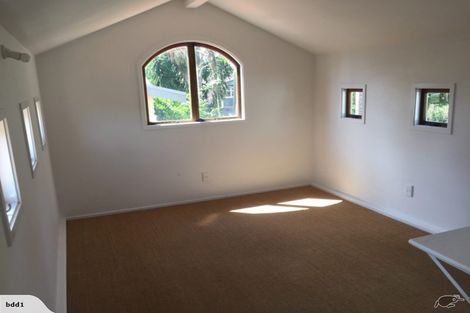 Photo of property in 11 Norwood Road, Bayswater, Auckland, 0622