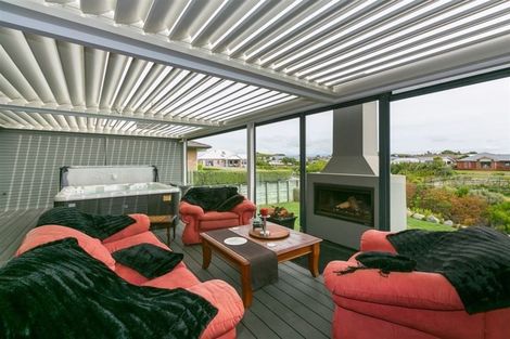 Photo of property in 10 Jules Crescent, Bell Block, New Plymouth, 4312