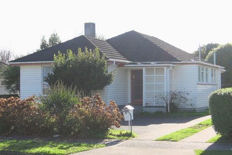 Photo of property in 58 Crewe Crescent, Hokowhitu, Palmerston North, 4410