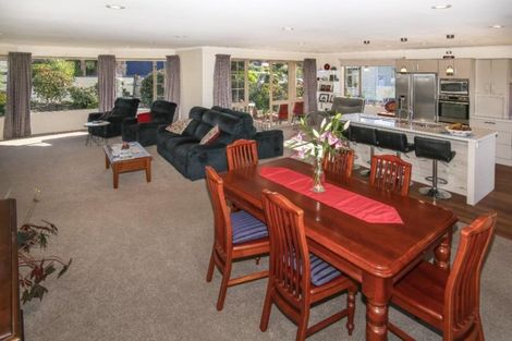 Photo of property in 10 Coutts Place, Mapua, 7005