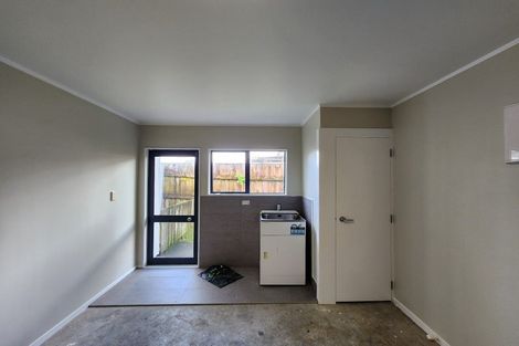 Photo of property in 1/14 Nerissa Place, Randwick Park, Auckland, 2105