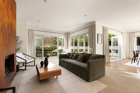 Photo of property in 215b Oceanbeach Road, Mount Maunganui, 3116
