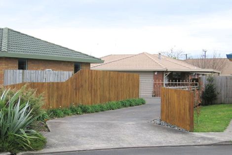 Photo of property in 18 Maahutaupeke Place, St Andrews, Hamilton, 3200
