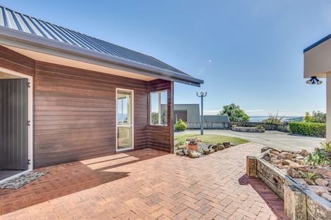 Photo of property in 90 Brooklands Road, Atawhai, Nelson, 7010