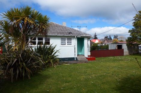 Photo of property in 2 Lambert Street, Marton, 4710