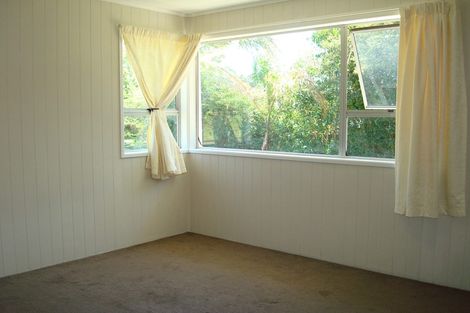 Photo of property in 14 Innismara Avenue, Wattle Downs, Auckland, 2103