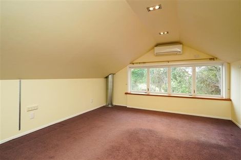 Photo of property in 1/1 Moana Avenue, Bayswater, Auckland, 0622