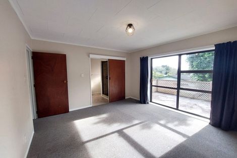 Photo of property in 8g Nevada Drive, Merrilands, New Plymouth, 4312