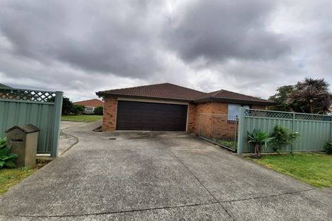 Photo of property in 10 Waldos Way, Mangere, Auckland, 2022