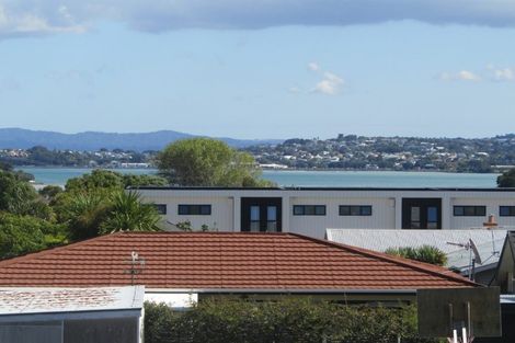 Photo of property in 4b Corrella Road, Belmont, Auckland, 0622