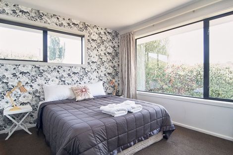 Photo of property in 402 Ilam Road, Bryndwr, Christchurch, 8053