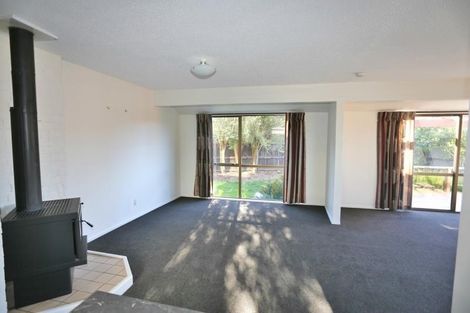 Photo of property in 22 Geraldo Place, Russley, Christchurch, 8042