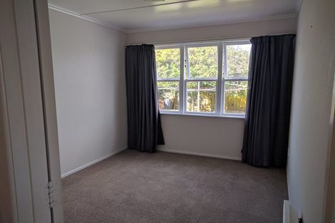 Photo of property in 2/28 Neal Avenue, Glenfield, Auckland, 0629