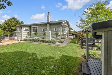 Photo of property in 17 Griggs Road, Whitford, Howick, 2571