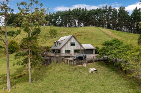 Photo of property in 585 Inland Road, Helensville, 0875