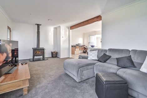 Photo of property in 2642 Raukawa Road, Te Onepu, Hastings, 4174