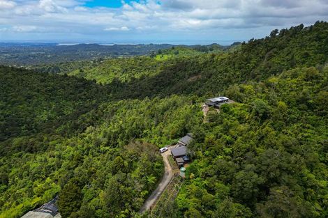 Photo of property in 166 Opanuku Road, Henderson Valley, Auckland, 0612
