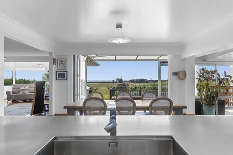 Photo of property in 255 Kaihihi Road, Okato, 4381