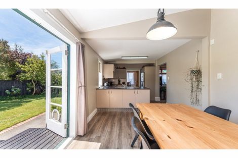 Photo of property in 37 Hendon Street, Edgeware, Christchurch, 8013