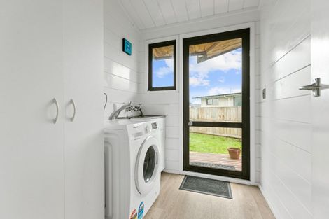 Photo of property in 9 Leeton Drive, Waipukurau, 4200