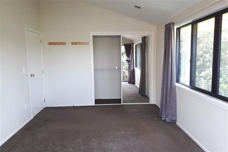 Photo of property in 12 Toi Toi Place, Northcote, Auckland, 0627