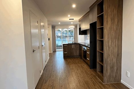 Photo of property in 24 Ramwall Place, Weymouth, Auckland, 2103