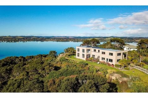 Photo of property in 15 Bush Point Road, Kerikeri, 0294