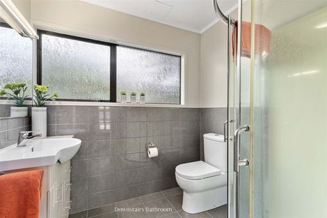 Photo of property in 32 Mcdowell Crescent, Hillcrest, Auckland, 0627