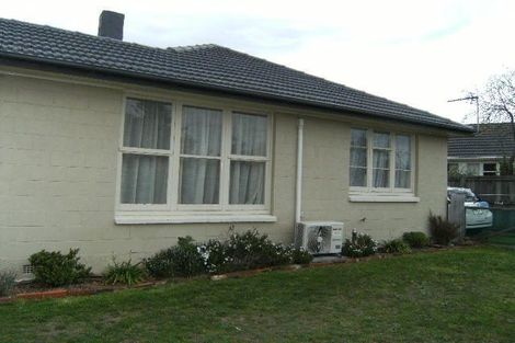 Photo of property in 16 Gilberthorpes Road, Islington, Christchurch, 8042