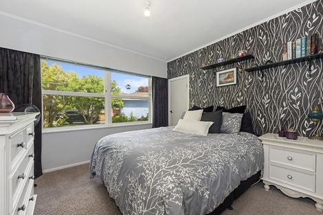 Photo of property in 33 Hooker Avenue, Chedworth, Hamilton, 3210