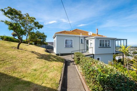 Photo of property in 18 Guys Hill Road, Hospital Hill, Napier, 4110