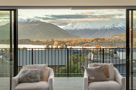 Photo of property in 71 West Meadows Drive, Wanaka, 9305