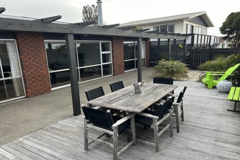 Photo of property in 23 Truby King Street, Merrilands, New Plymouth, 4312
