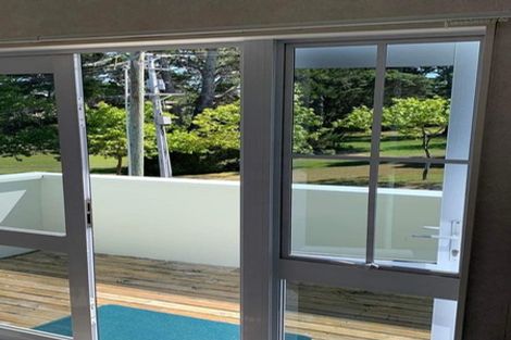 Photo of property in 27 Spargo Road, Massey, Auckland, 0614