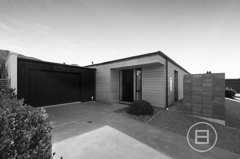 Photo of property in 4 Stackbrae Avenue, Wanaka, 9305