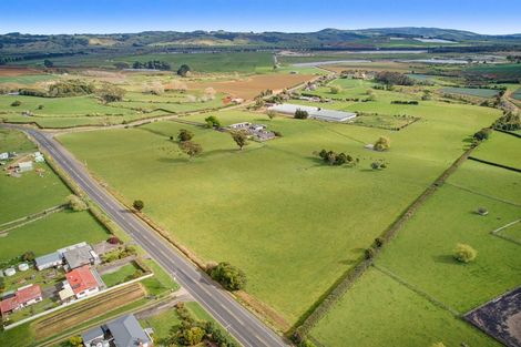 Photo of property in 16 Friedlander Road, Tuakau, 2694