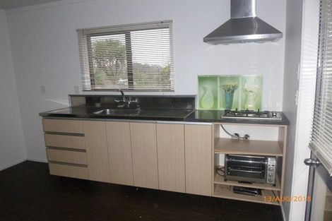 Photo of property in 40 Clyma Place, Massey, Auckland, 0614