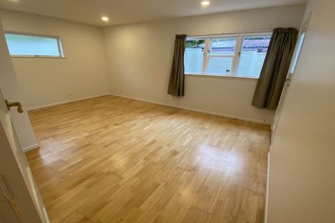 Photo of property in 18 Beresford Street, Bayswater, Auckland, 0622