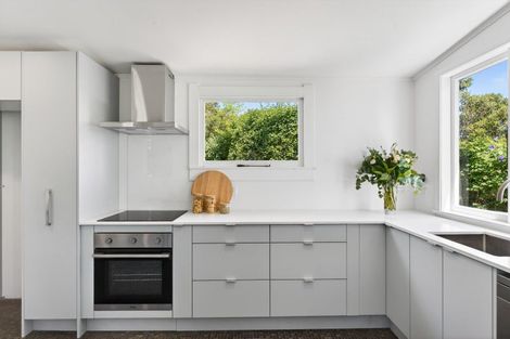 Photo of property in 1 Denholm Road, Hospital Hill, Napier, 4110