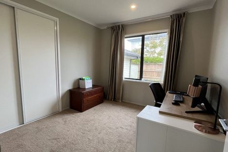 Photo of property in 2 Makaka Lane, Silverdale, 0932