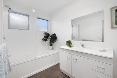 Photo of property in 9 Rere Road, Lake Hayes, Queenstown, 9304